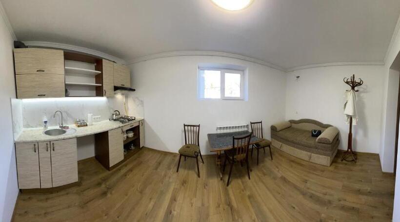 Bed and Breakfast у михайла