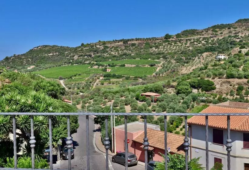 تختخواب و صبحانه Il Giardino Degli Aranci