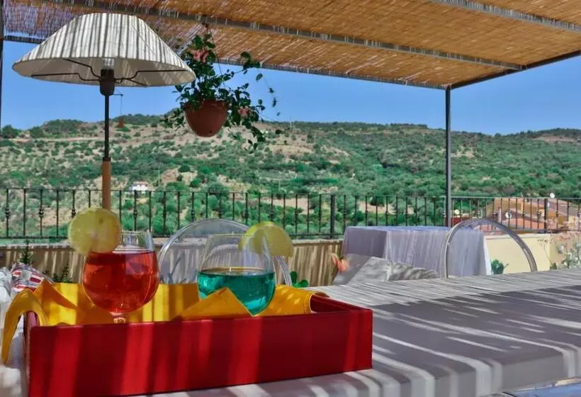 تختخواب و صبحانه Il Giardino Degli Aranci