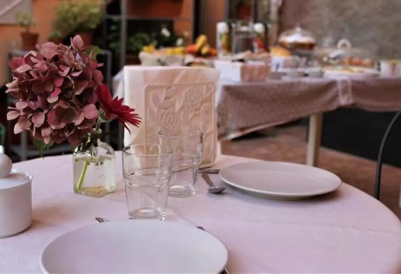 تختخواب و صبحانه Il Giardino Degli Aranci