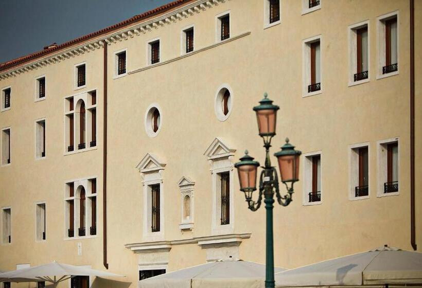 هتل Ca Di Diosmall Luxury