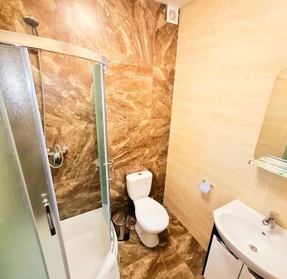 هتل Everest отель