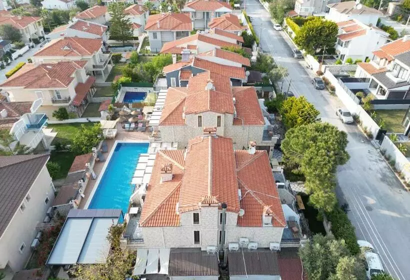 هتل Fizzio Alacati