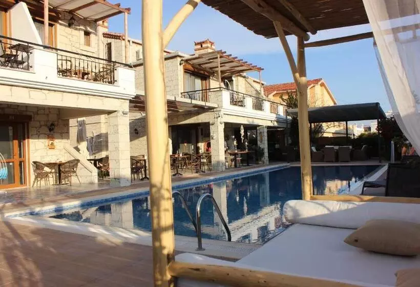 هتل Fizzio Alacati