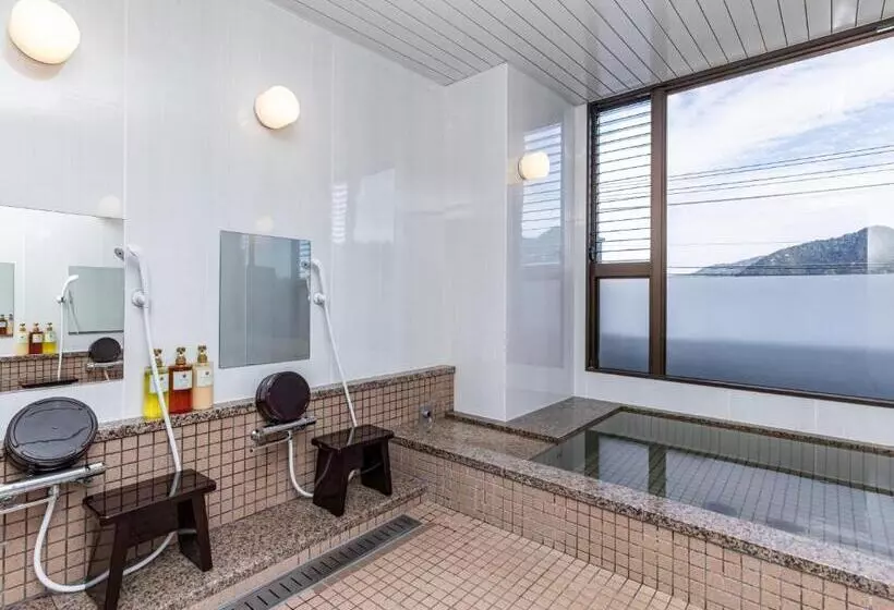 Hotelli Global Resort Misen   グローバルリゾート弥山