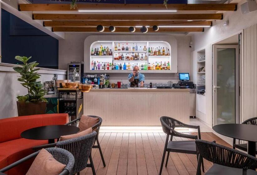 هتل Soho Boutique Equitativa