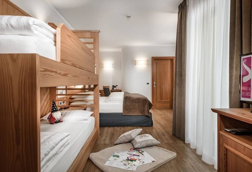 Family Hotel Serena