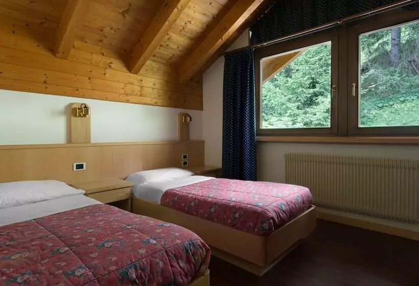 Отель Apartments Boè