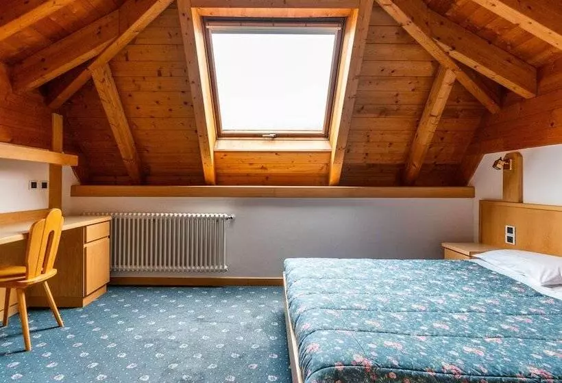 Отель Apartments Boè