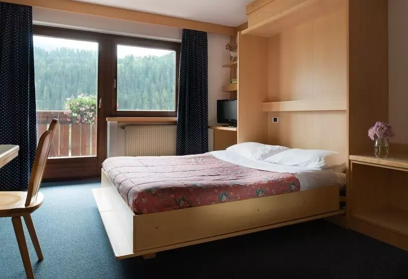 Отель Apartments Boè