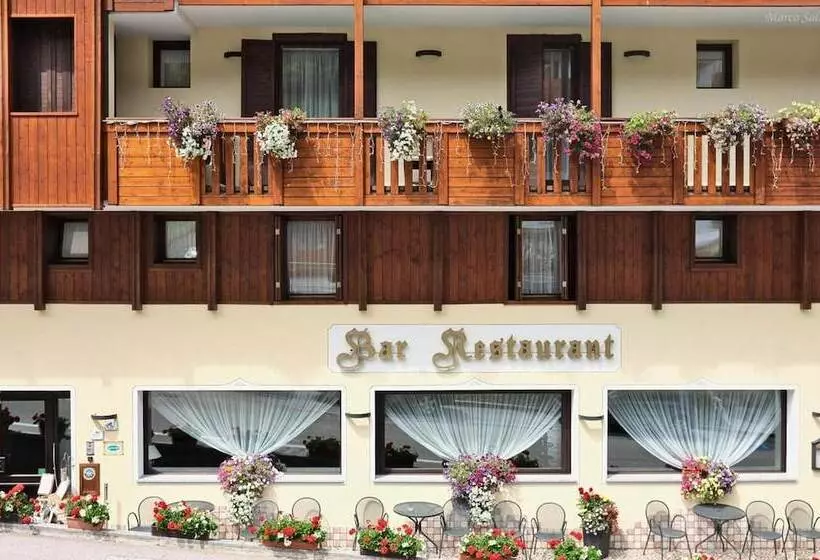 Отель Caminetto