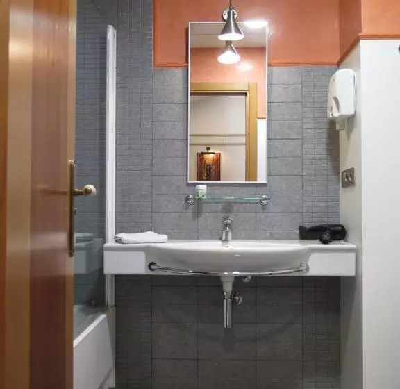 酒店 Don Miguel Plaza