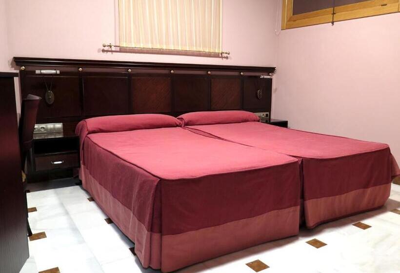 ホテル Don Miguel Plaza