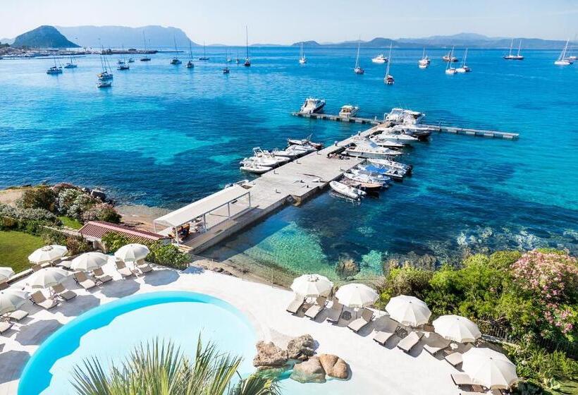 Gabbiano Azzurro Hotel & Suites