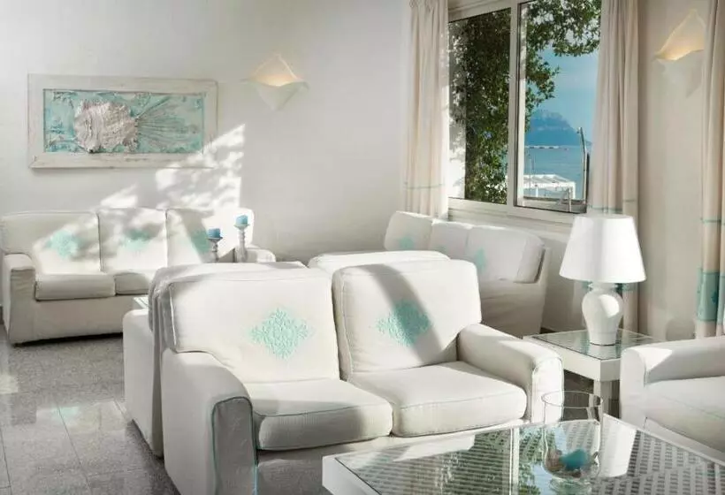 Gabbiano Azzurro Hotel & Suites