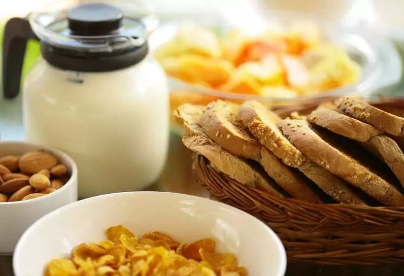 酒店 Justa Off Mg Road