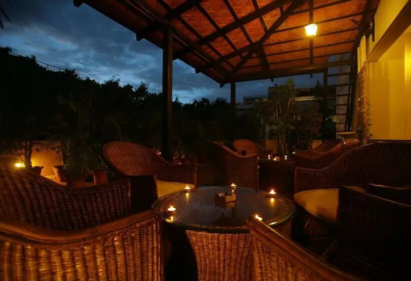 酒店 Justa Off Mg Road