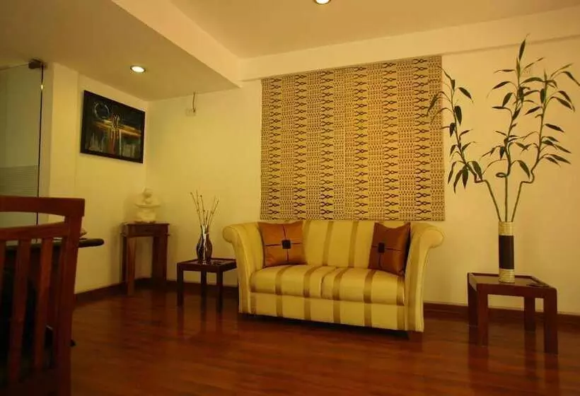 酒店 Justa Off Mg Road