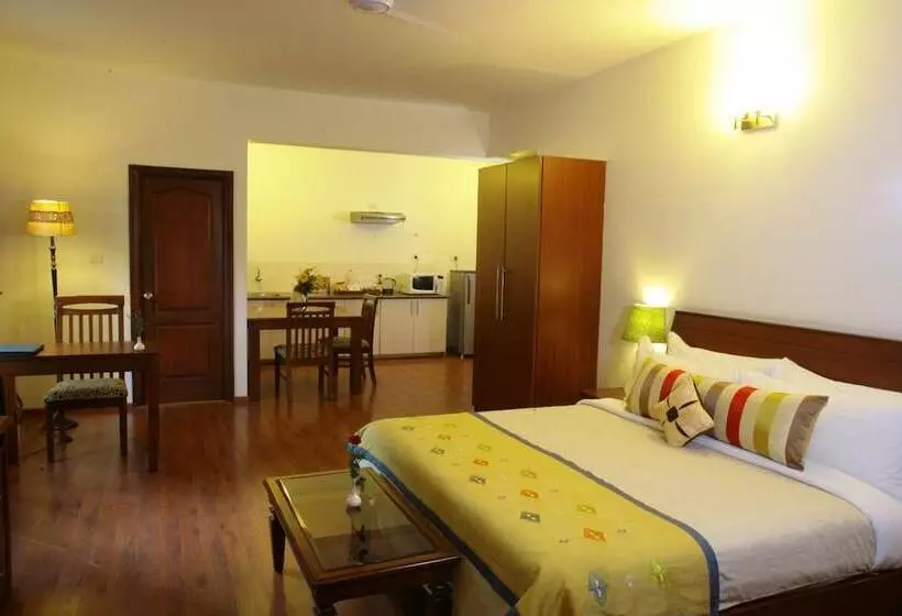 酒店 Justa Off Mg Road