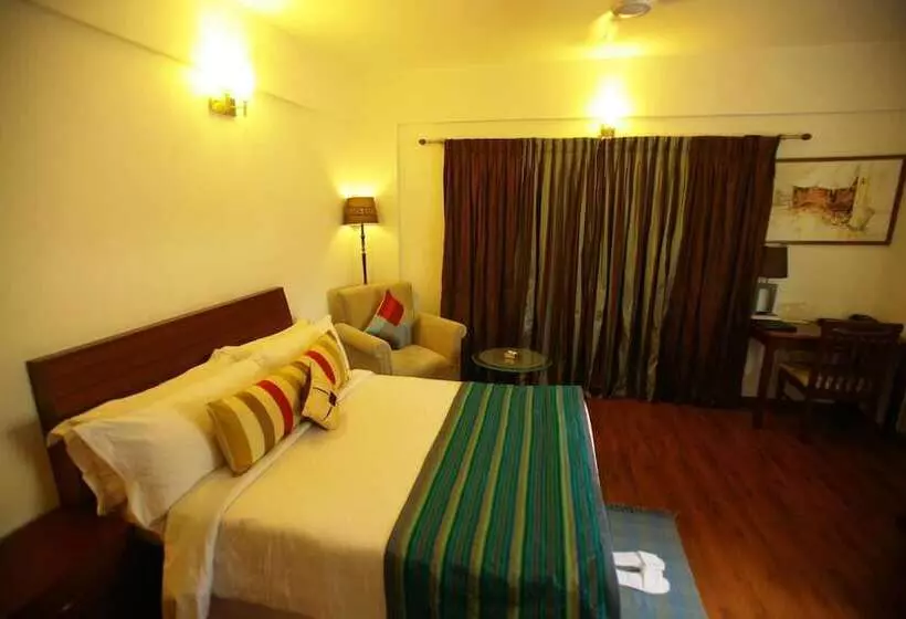 酒店 Justa Off Mg Road