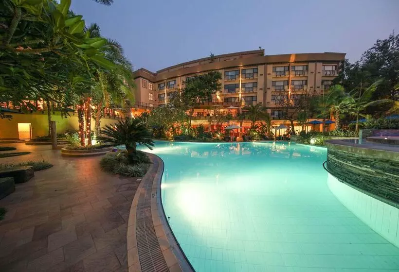 Hotel Kigali Serena
