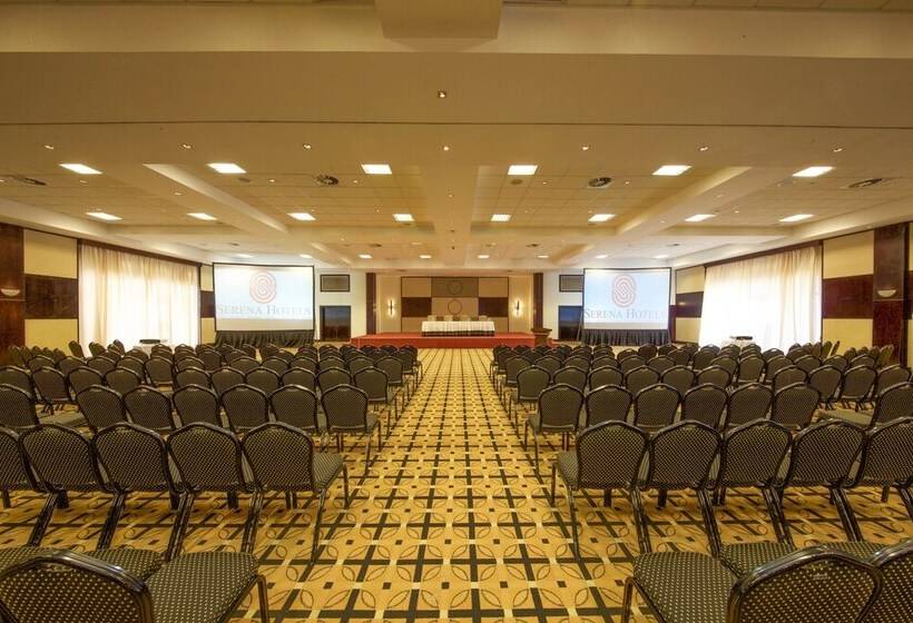 בית מלון כפרי Kigali Serena