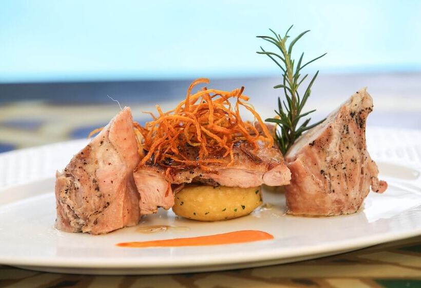 בית מלון כפרי Kigali Serena