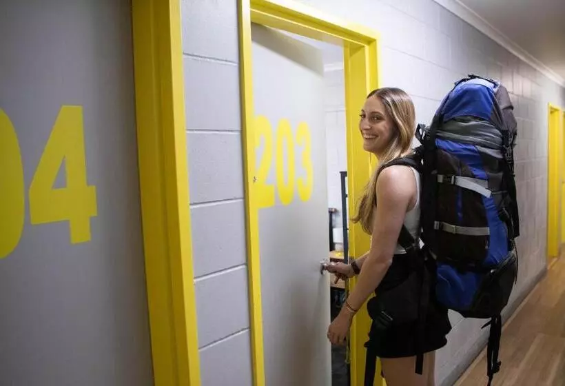 בית מלון כפרי Mad Monkey Village