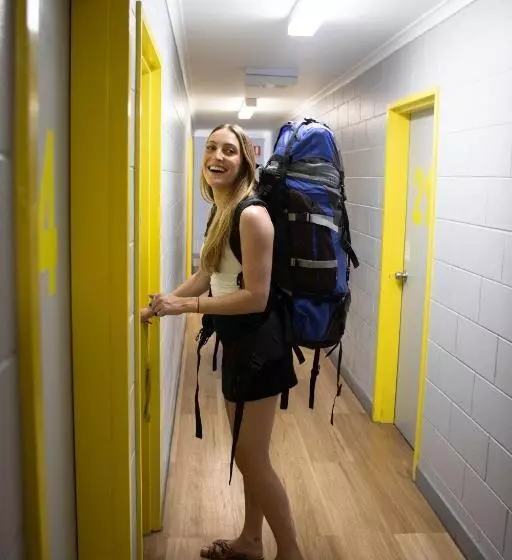 בית מלון כפרי Mad Monkey Village