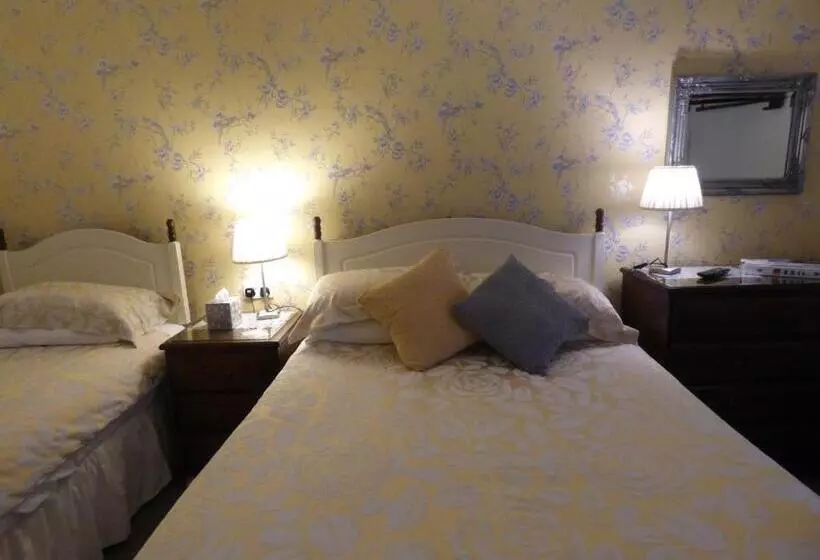 فندق Maison Dieu Guest House