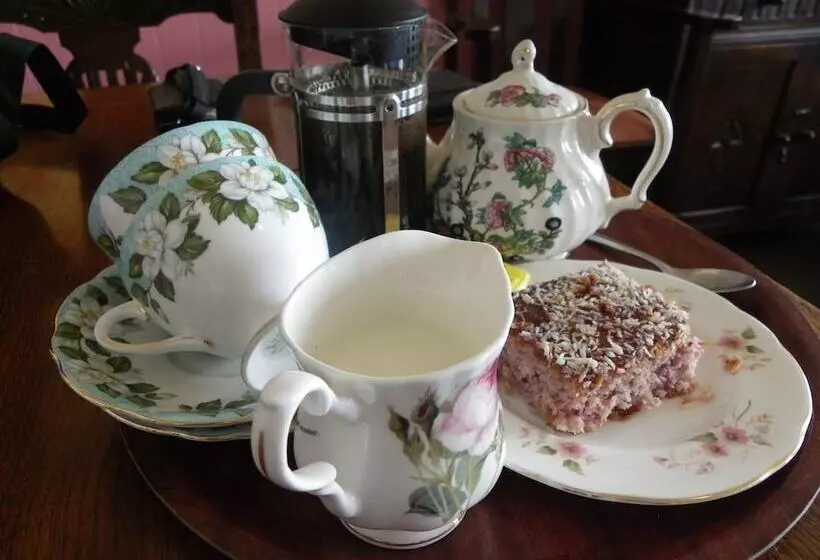 فندق Maison Dieu Guest House