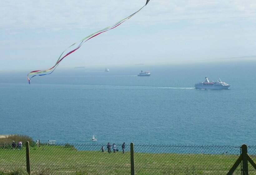 فندق Maison Dieu Guest House