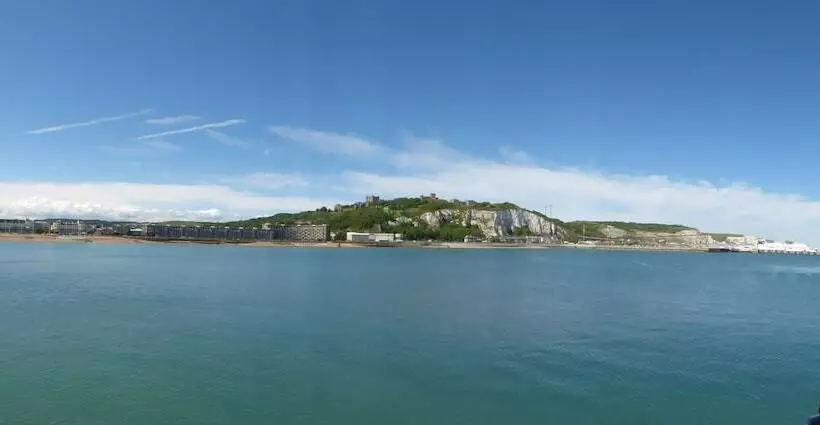 فندق Maison Dieu Guest House