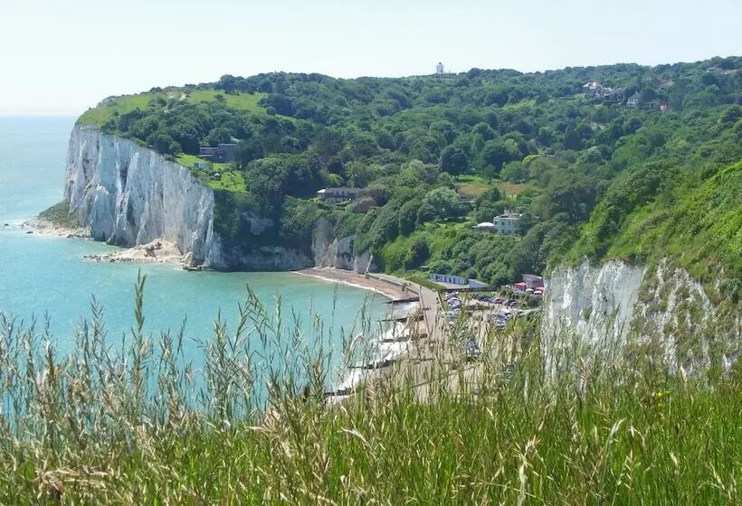 فندق Maison Dieu Guest House