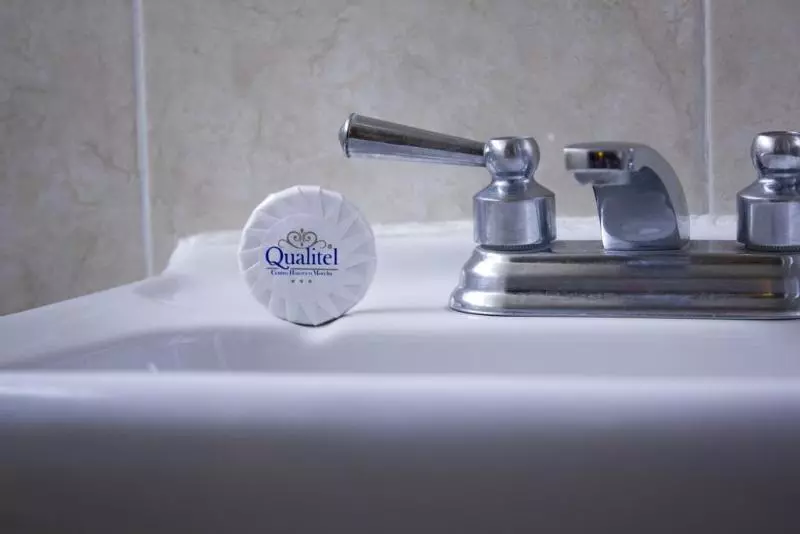 Отель Qualitel Centro Historico