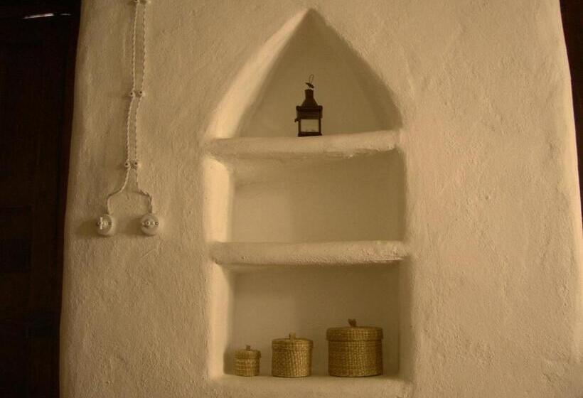 هتل Rural Cortijo La Alberca