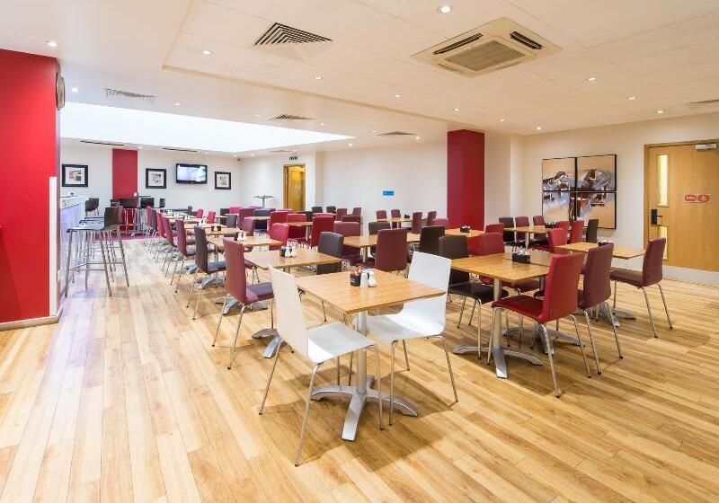 בית מלון כפרי Travelodge London Central Southwark