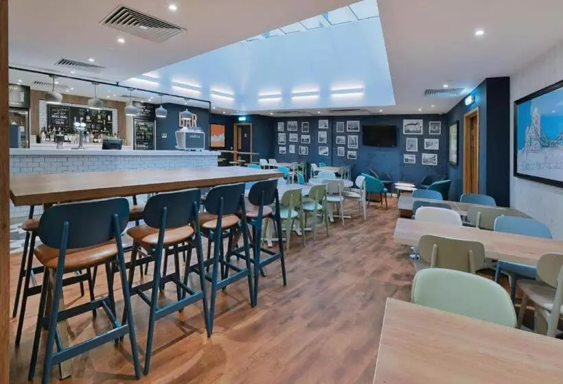 호텔 Travelodge London Central Southwark