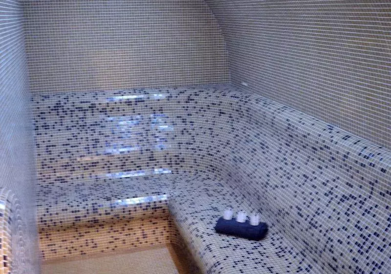 Winslow Atrium Apart