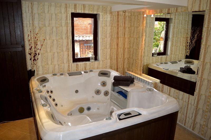 Winslow Atrium Apart