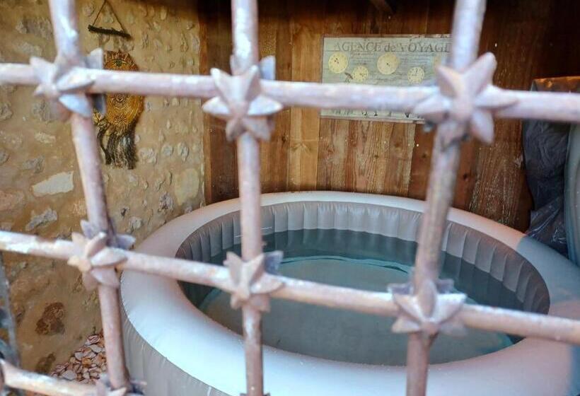 Bed and Breakfast Chateau De La Grave