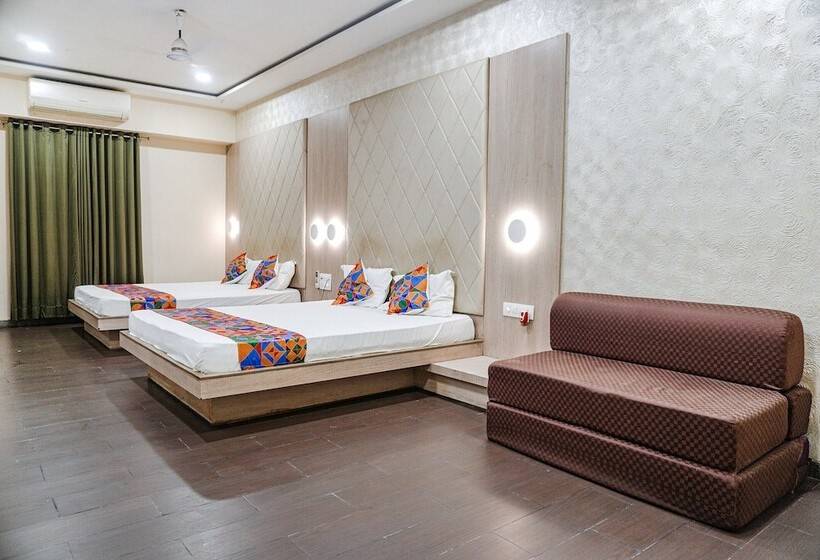 Fabhotel Royale Celebrations