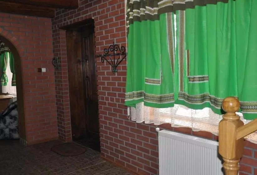 Hotelli сосновий двір