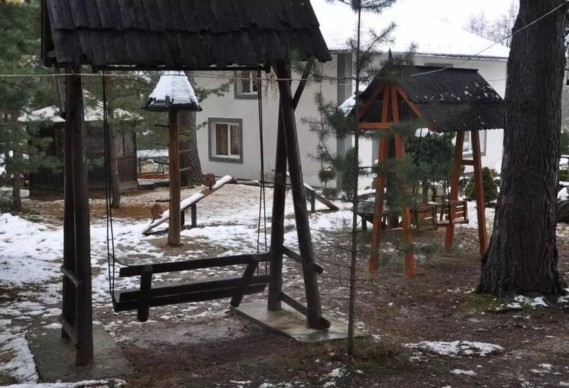 Hotelli сосновий двір