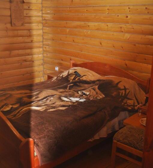 Отель сосновий двір