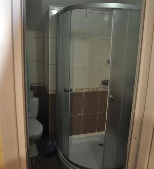 Отель сосновий двір