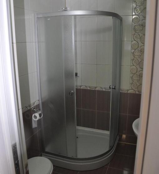 Отель сосновий двір