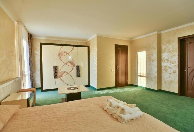 בית מלון כפרי роляда