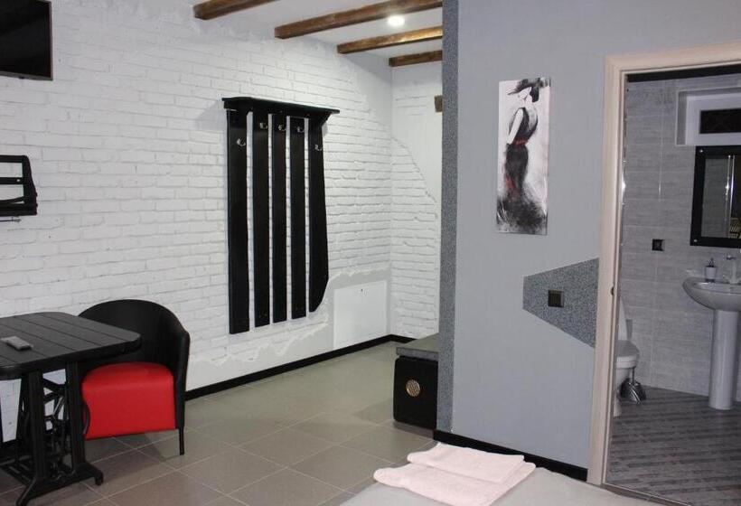 فندق Biker's Pub