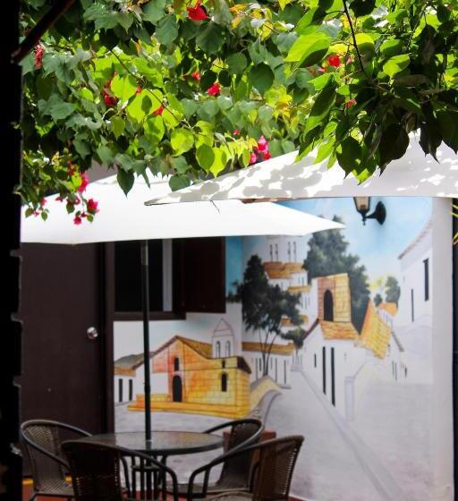 هتل Colonial San Felipe